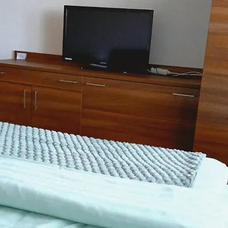 Anet 219 Apartman Dóval
